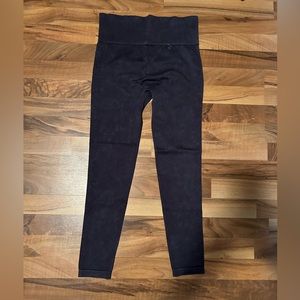 Mono B Acid Wash Leggings - Large - NWT